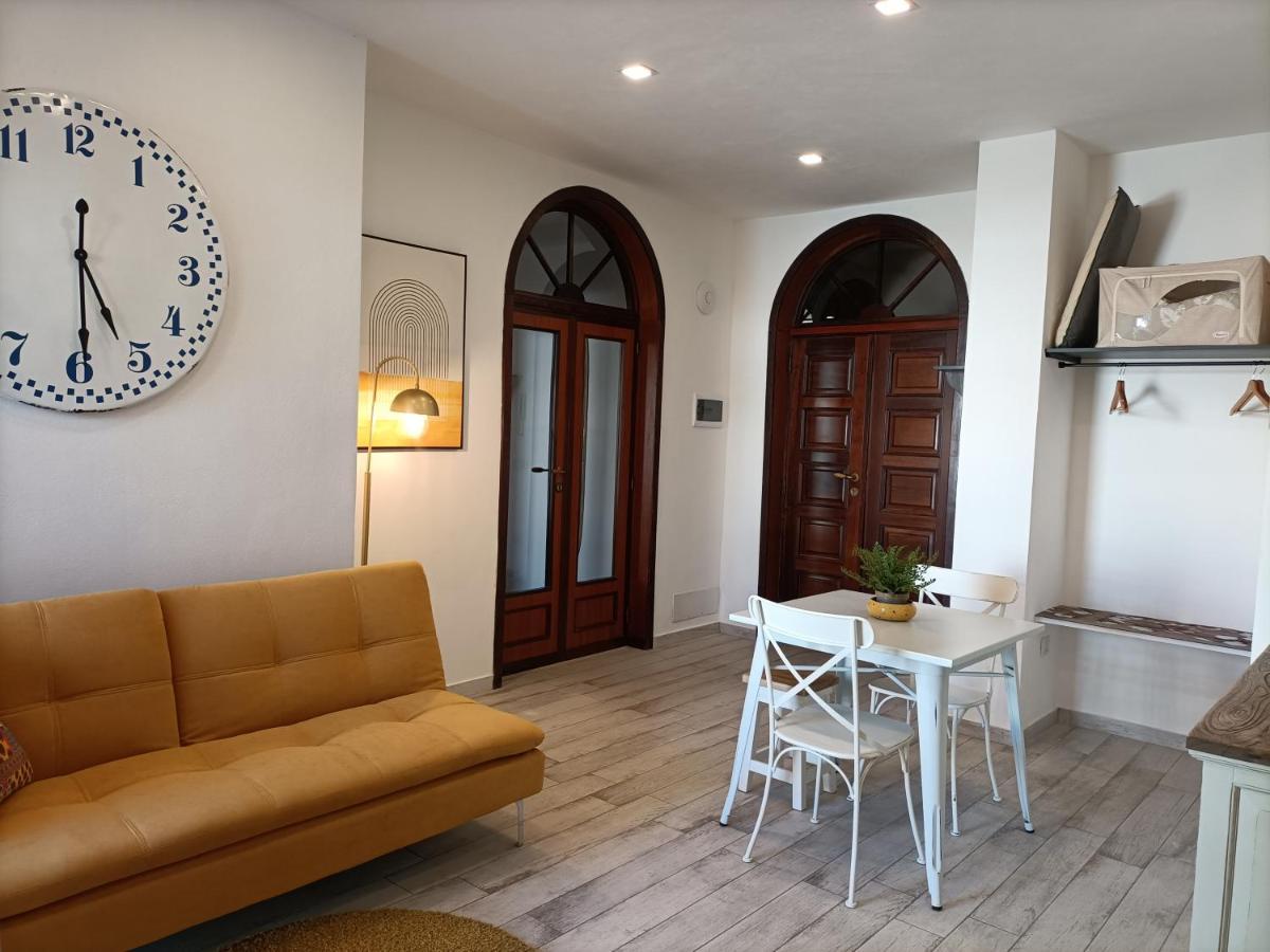Amelia Apts & Rooms Alghero Exterior foto
