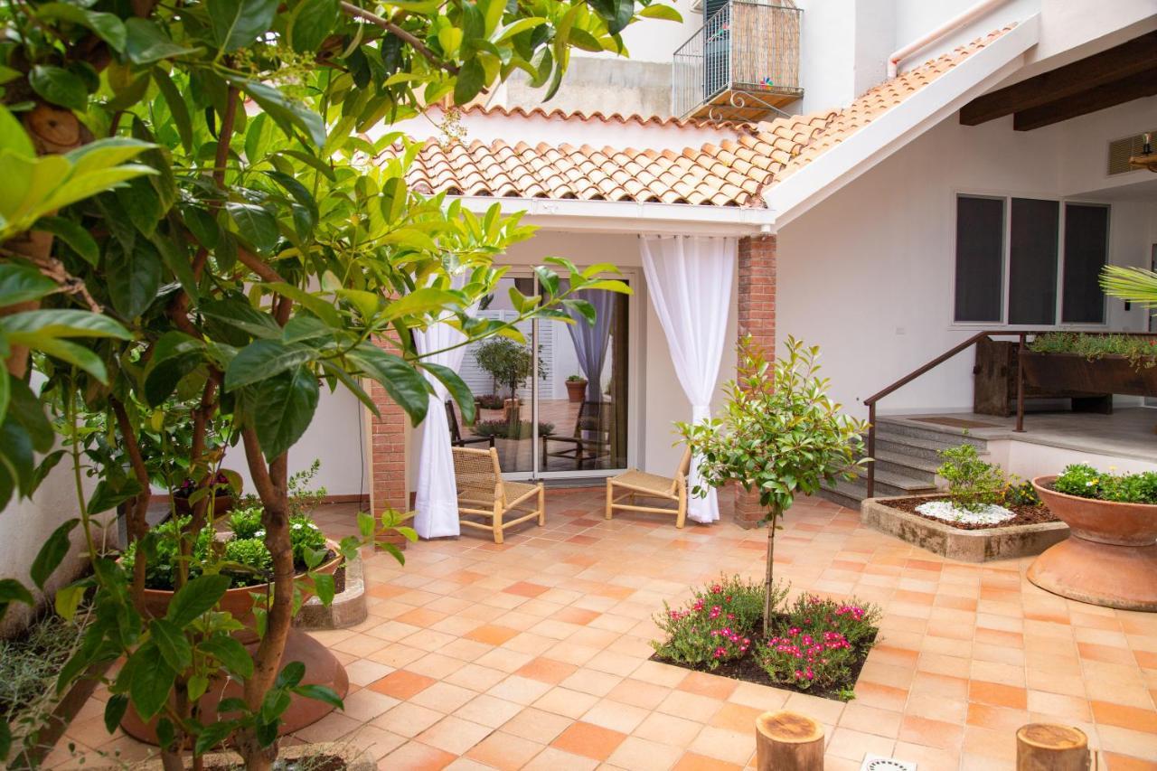Amelia Apts & Rooms Alghero Exterior foto