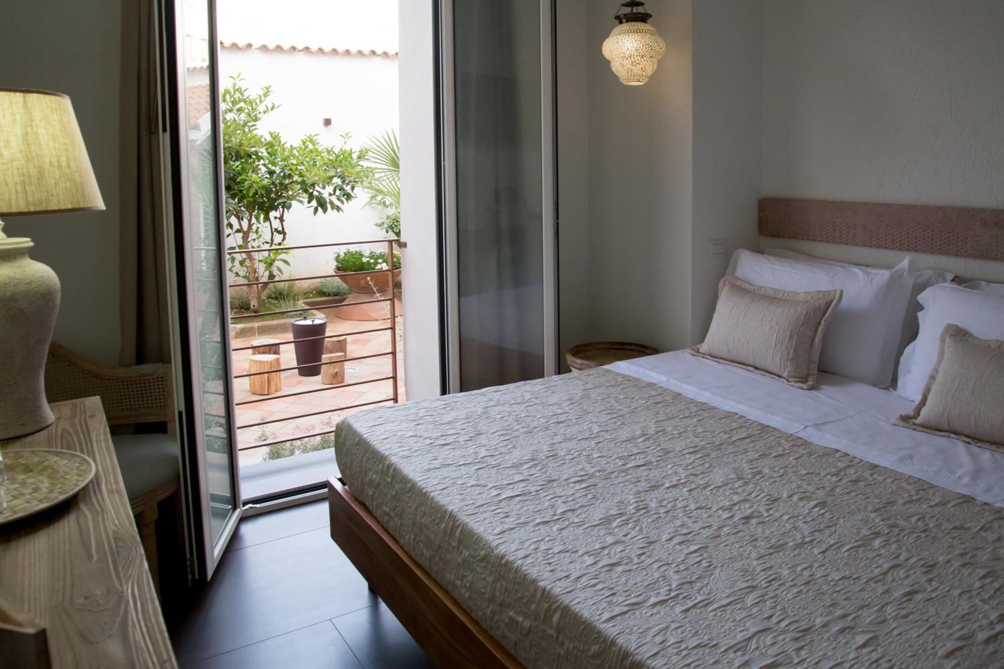 Amelia Apts & Rooms Alghero Exterior foto
